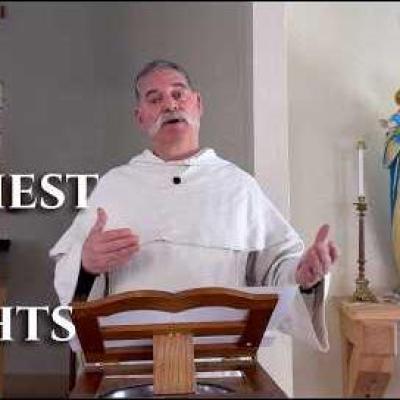 Easter Vigil: Essential Guide to Liturgy, Symbols & Readings